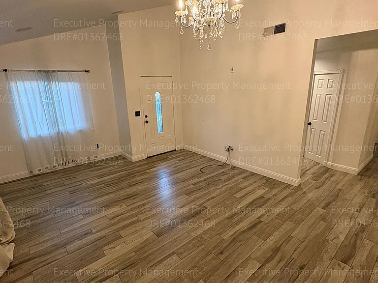 6200 Midas St — Photo 8