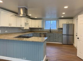 318 Simrell Rd, Clarks Summit, PA 18411