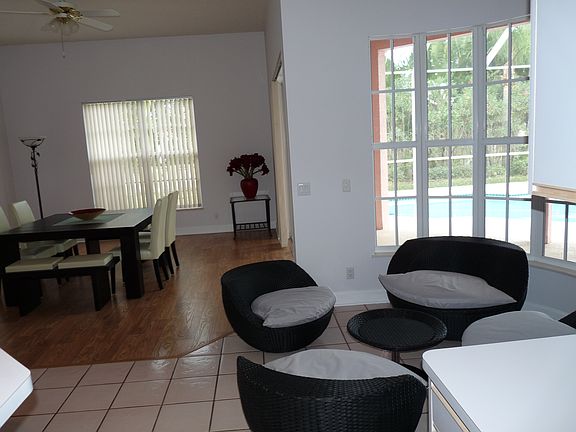5th image of 1110 SE Strathmore Dr