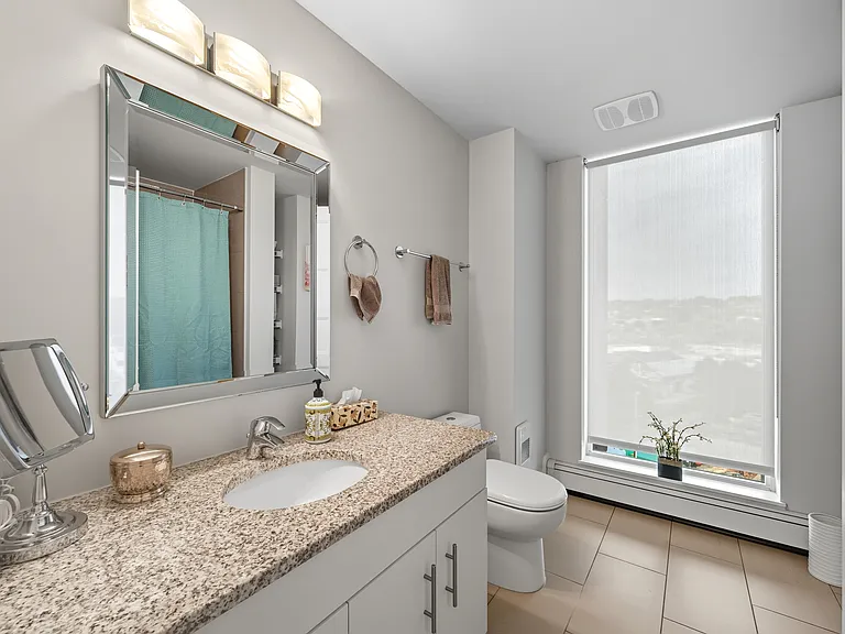 15 Kings Wharf Pl #501 — Photo 21