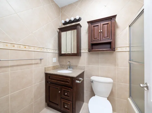 187 Zabriskie Street image 8 of 11