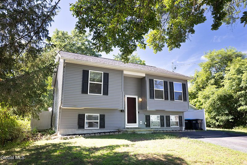 2nd image of 26 Woodard Street