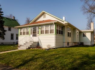 937 Wisconsin Ave, Saint Joseph, MI 49085