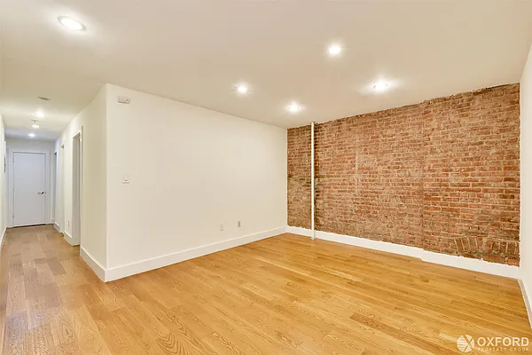 Rented by Oxford Property Group | media 28