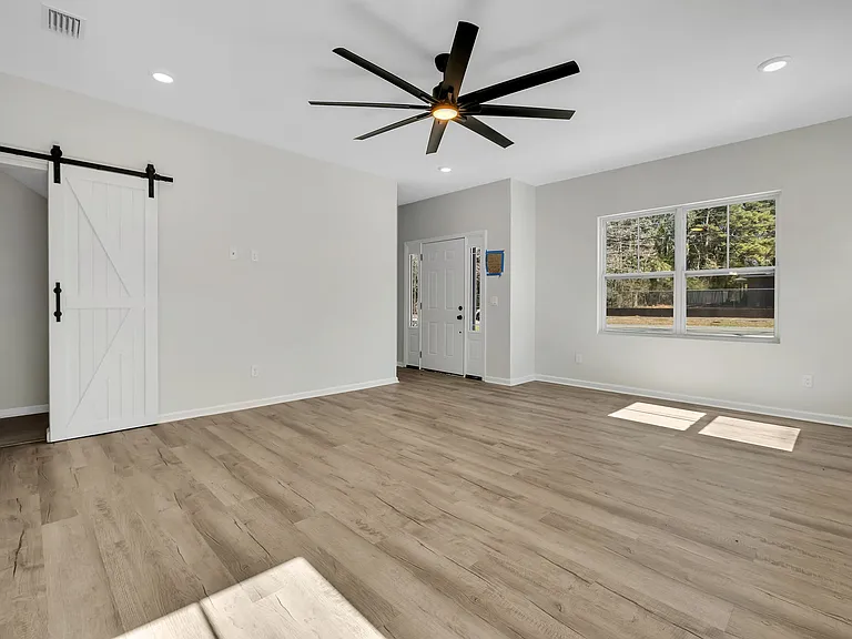 2022 Trimble Rd #2 — Photo 5