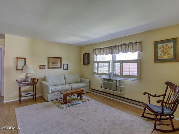 5th image of 6 Lenape Drive #B