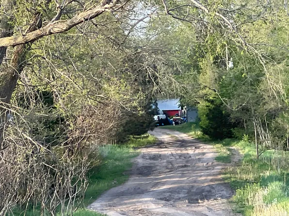 2331 25th Rd, Dwight, NE 68635