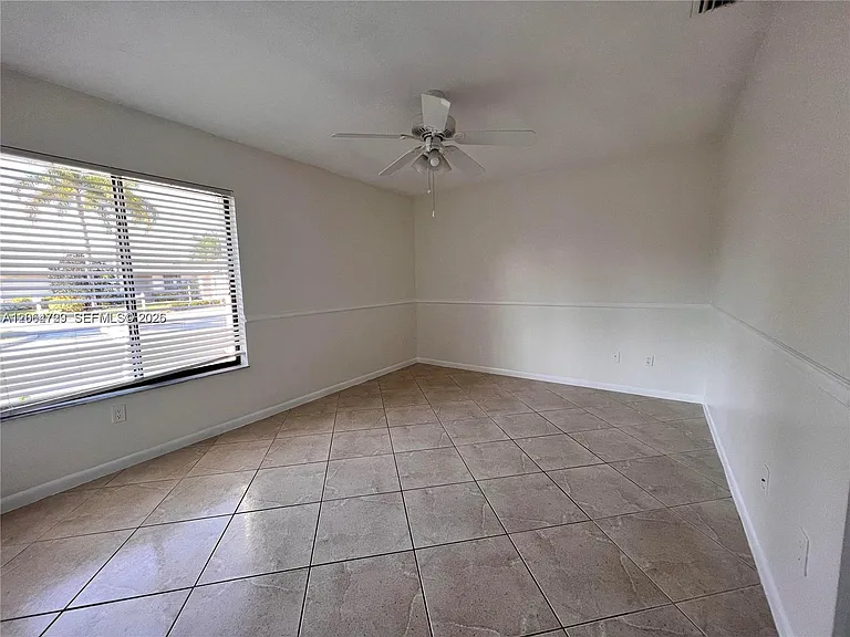 9554 Biscayne Park Ct #9554 — Photo 13