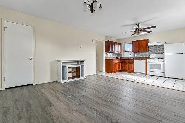 2 bed, 1000 sqft, $2,000 — Photo 3
