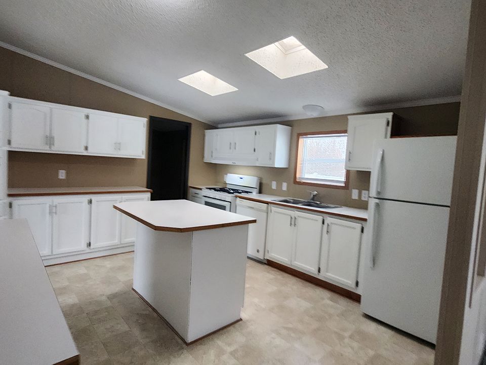 1st image of 6349 Saddle Ct