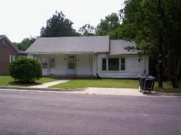 207 Davenport St, Lawrenceville, VA 23868