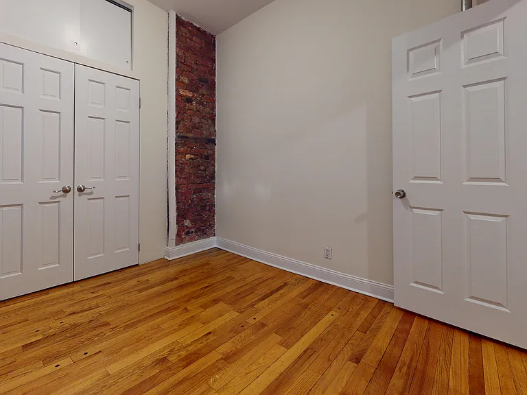 229 E 12th St #35 — Photo 10