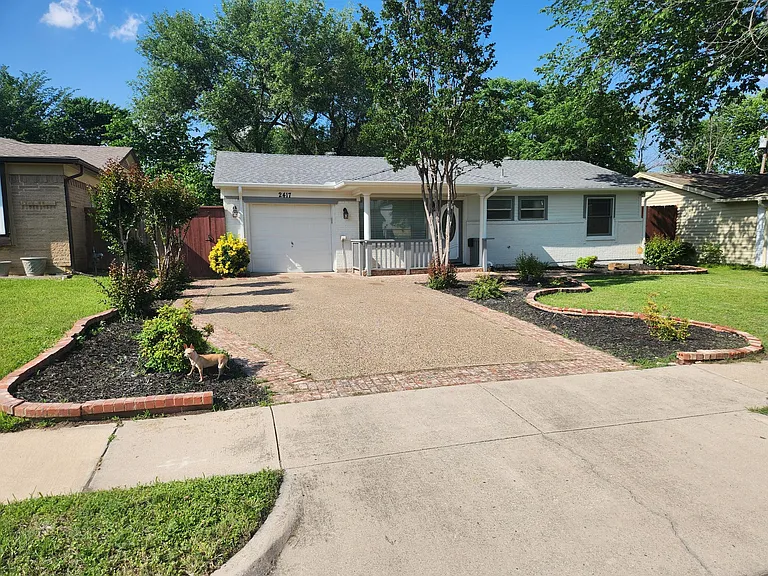 2417 Muret St — Photo 1