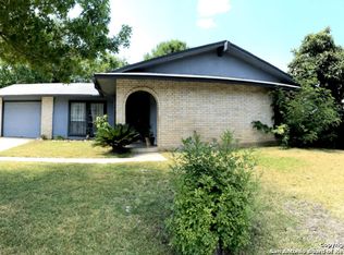 9423 Quicksilver Dr, San Antonio, TX 78245
