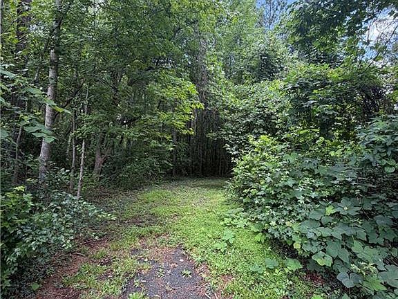 4th image of 8915 Cedar Grove Rd #49