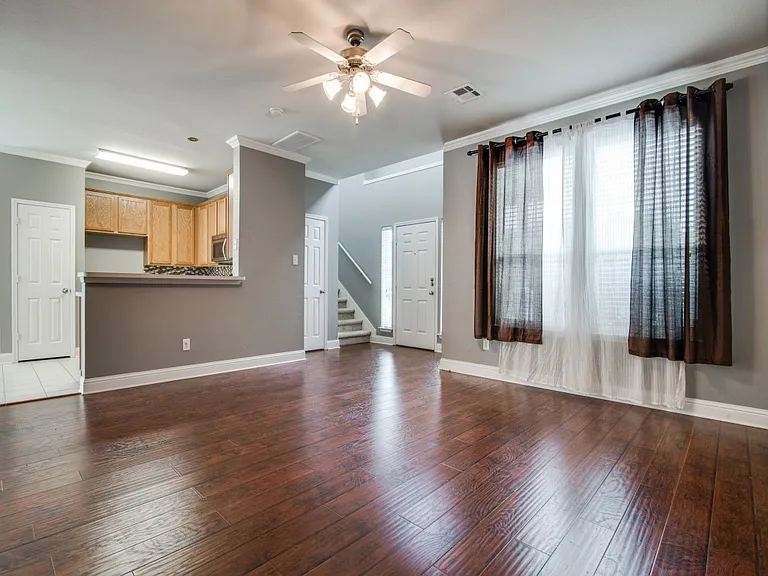 10120 Cherry Hill Ln — Photo 9