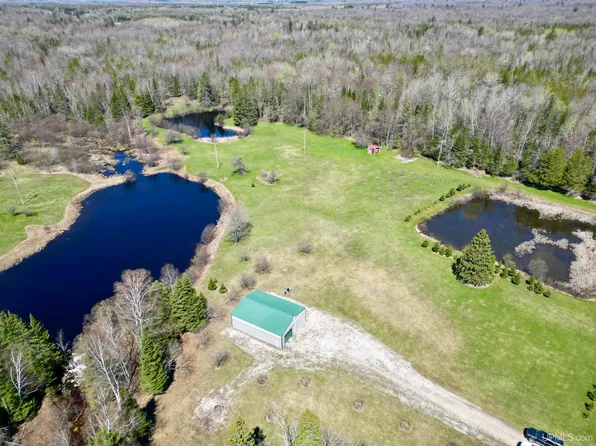 16498 Timber Ln, Rock, MI 49880