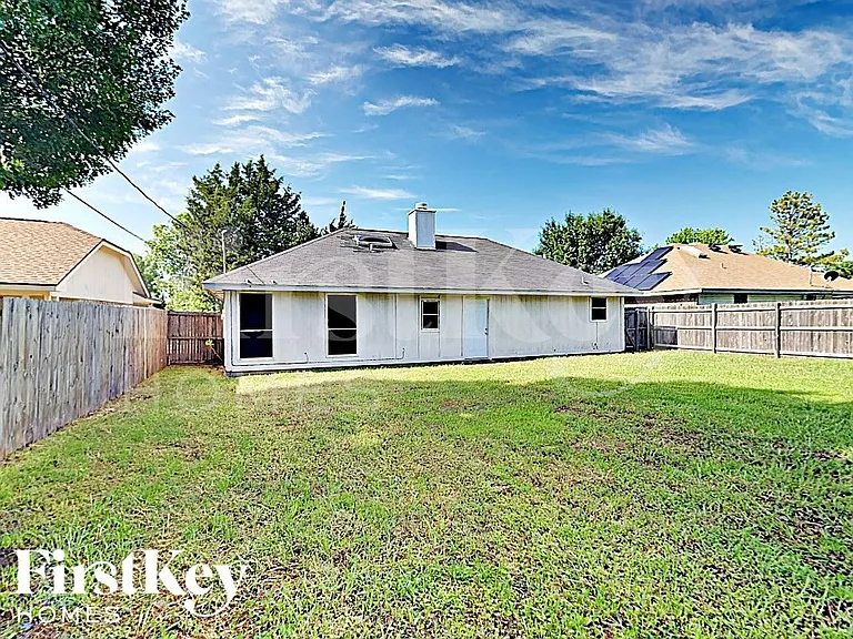 503 Benedict Ln — Photo 12