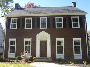 3290 Lansmere Rd, Shaker Heights, OH 44122