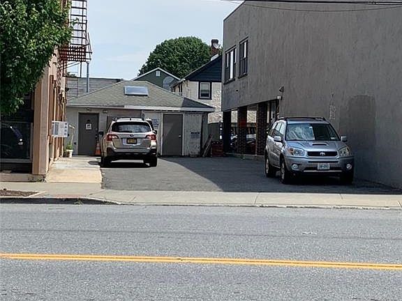 3rd image of 77-79 E Main St