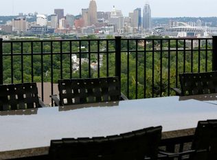 538 Riversbreeze Dr, Ludlow, KY 41016