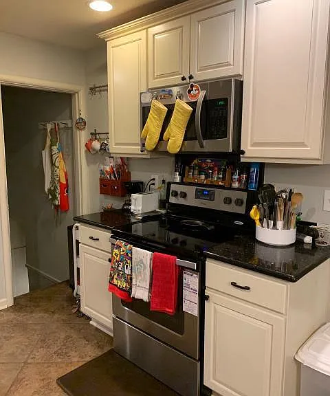 1119 N Tacoma Ave — Photo 10