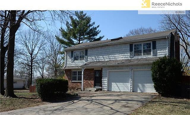 Front with 2 car garage.