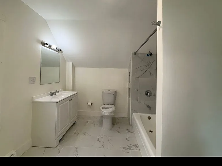 930 S Franklin St #2 — Photo 6