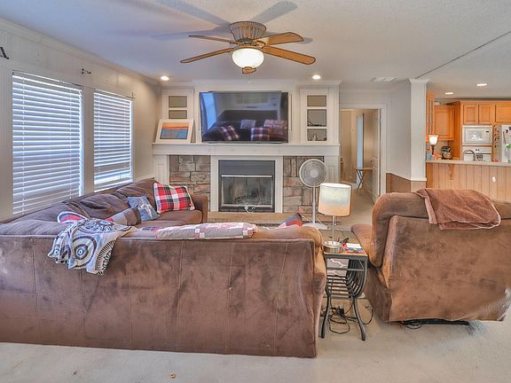5th image of 131 Allison Cove Dr