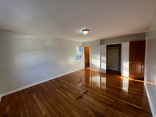 Rented by Capri Jet Realty Corp | media 18