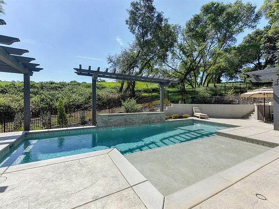 3rd image of 6230 Aldea Dr