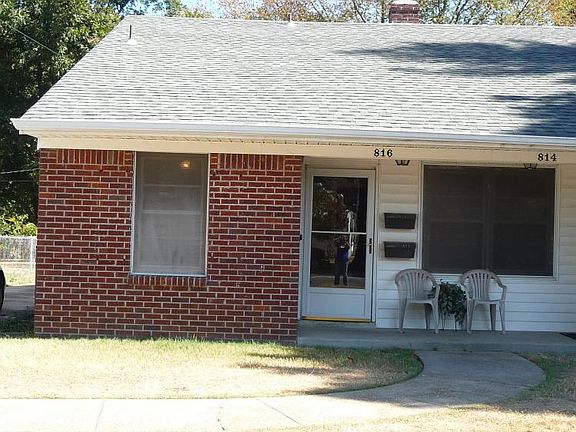 816 Stratford Exterior