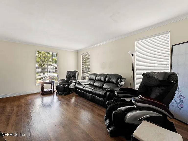 4339 Genoa Ave — Photo 14
