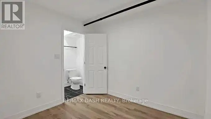 917 Saint Clair Ave W #30 — Photo 14