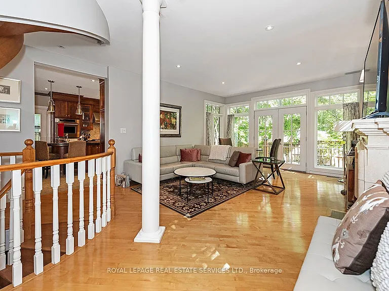 52 Herne Hl — Photo 8