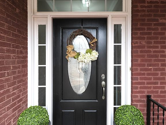 2nd image of 896 Winn Rd