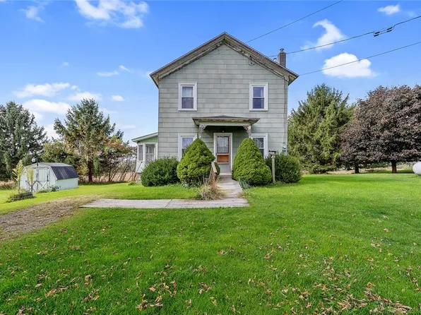 7313 Cross Lake Rd, Memphis, NY 13112