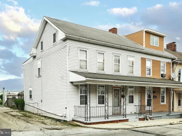 16 Fulton St, Hanover, PA 17331