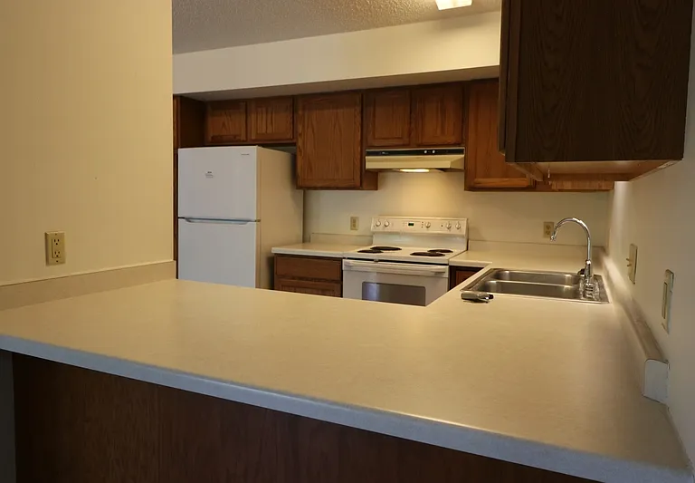 2318 Valley Rd — Photo 10