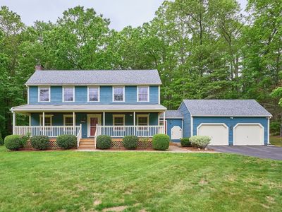 127 Paradise Ln, Sturbridge, MA, 01518