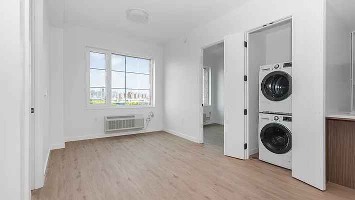 Rented by Nooklyn NYC LLC | media 7