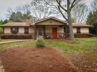 1005 Echo Valley Ct, Loganville, GA 30052