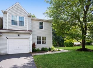 103 Choctaw Ridge Rd, Branchburg, NJ 08876