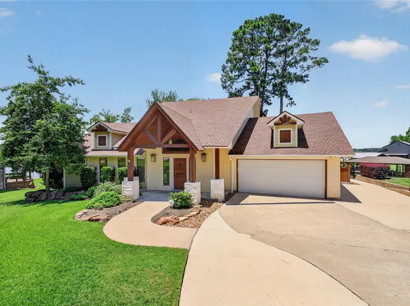495 Wildwood Dr, Onalaska, TX 77360