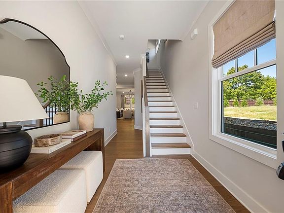 5th image of 2135 Fern Cir