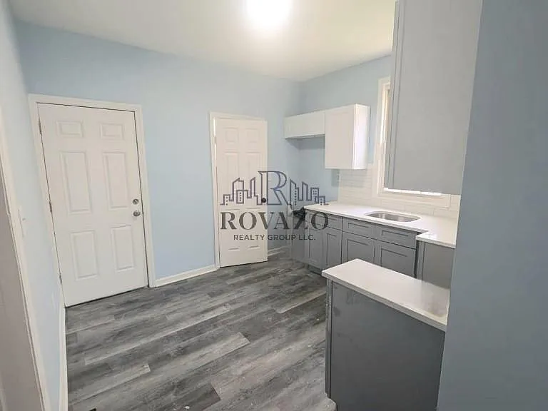 415 13th Ave #3 — Photo 2