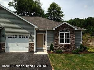 1st image of 17 Somerset Dr