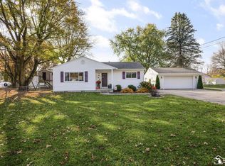 57 W Sub Station Rd, Temperance, MI 48182