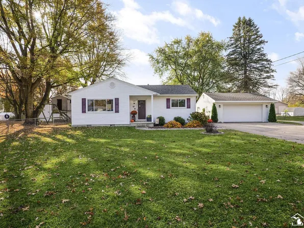 57 W Sub Station Rd, Temperance, MI 48182