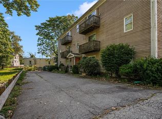 1 Eric Pl APT 10, North Providence, RI 02911